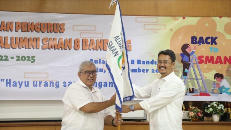Ferry Kurnia Dilantik Jadi Ketua IKA SMAN 8 Bandung