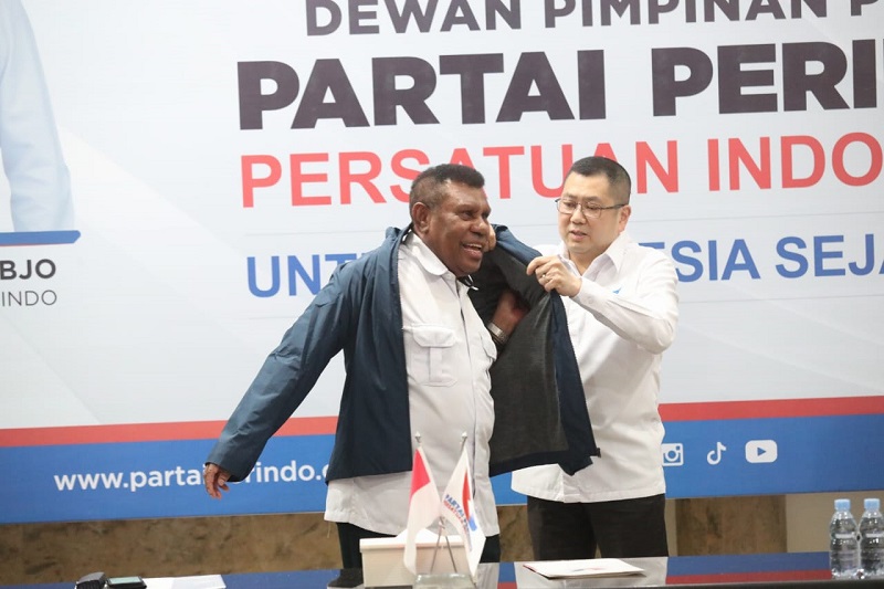 Hary Tanoesoedibjo Lantik Ketua DPW Partai Perindo Papua Barat Daya