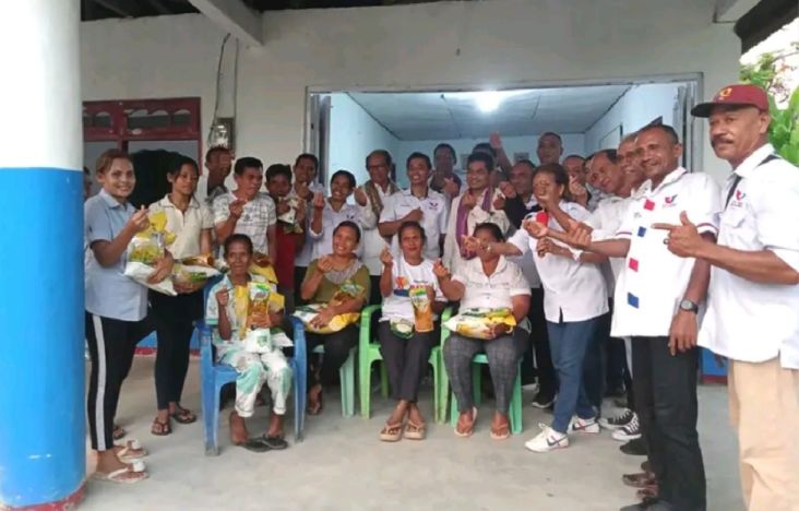 Seusai Gelar Rakerda, Partai Perindo Kupang Berbagi Kasih Natal 