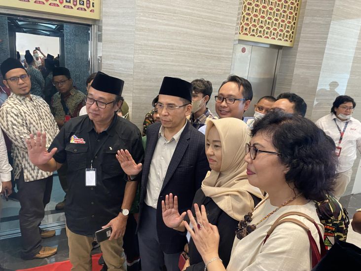 TGB Ajak Masyarakat Merawat Demokrasi dengan Kolaborasi