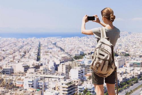 Traveling Gratis Dapat Cuan, Bekerja di Industri Travel Ternyata Tak Semudah Membalik Telapak Tangan
