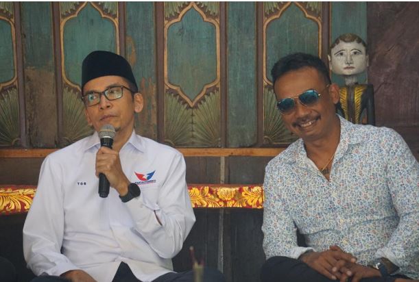 Bertemu Tokoh Budaya di Bandung, TGB: Mari Bersama Terus Menggali Nilai Kearifan Bangsa Ini