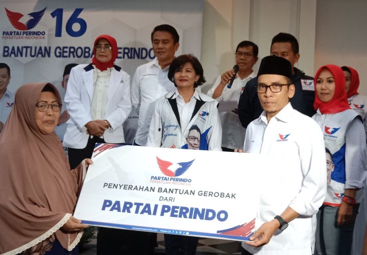 Cerita Bahagia Widaningsih Dapat Gerobak Perindo, Usaha Jadi Tumpuan Keluarga 