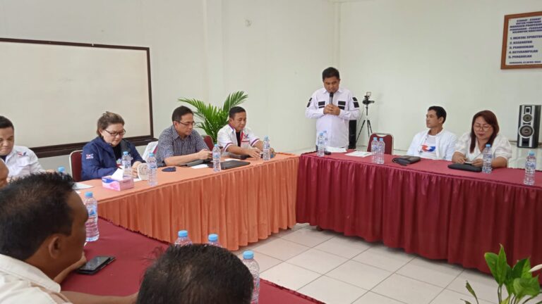 Koloay-Eman Pimpin Rapat Pemenangan dengan Bappilu Partai Perindo se-Sulut 