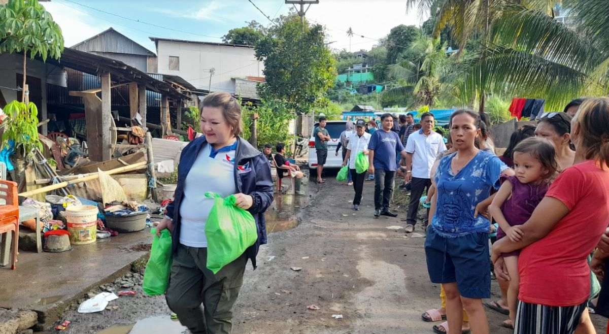 Salurkan Bantuan, Partai Perindo Sulut Harap Ringankan Beban Korban Banjir Manado