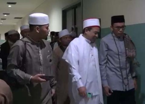 TGB Ajak Masyarakat Rawat Nilai-nilai Keagamaan di Aceh 