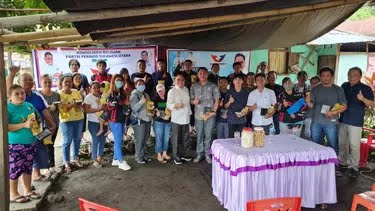 Ketua DPP Partai Perindo Yerry Tawalujan Bantu 100 Driver Ojek Online Lokal Minahasa Selatan