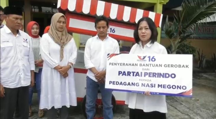Bukti Nyata Partai Perindo Peduli UMKM, Pedagang Nasi Megono: Semoga Usaha Kami Lancar