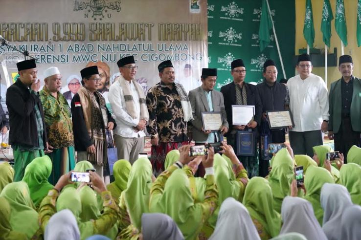 Baja Perindo Hadiri Tasyakuran 1 Abad NU di Cigombong