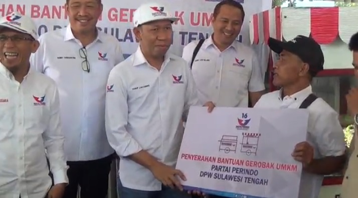 Bersyukur Dapat Bantuan Gerobak dari Partai Perindo, Pelaku UMKM Ucapkan Terima Kasih