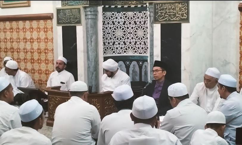 Hadiri Salawatan Habib Syech, TGB: Kita Perlu Memperbanyak Majelis Seperti Ini