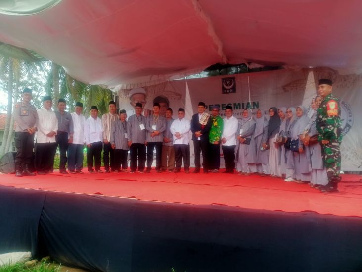 Partai Perindo Fasilitasi Santri Bersaing di Era Digital 