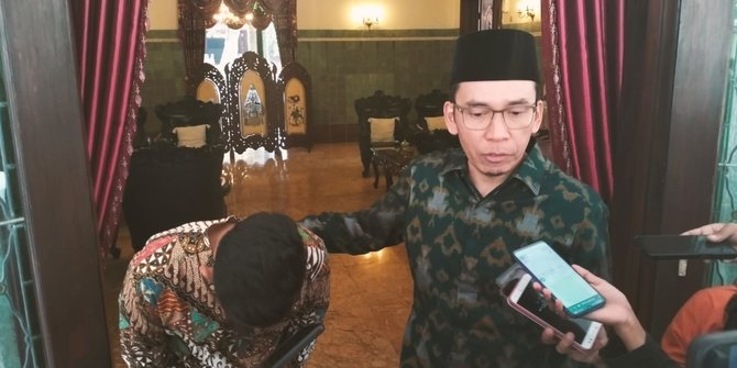 Satu Jam Gibran Mengobrol dengan TGB, Ini yang Dibahas