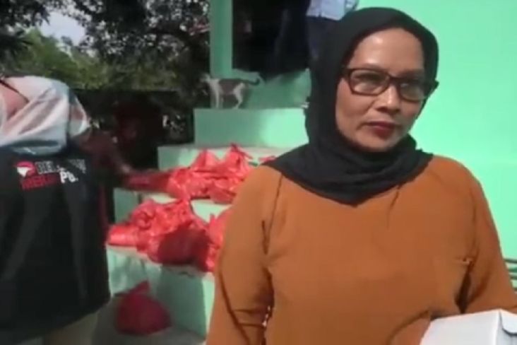 Dapat Bantuan Sembako Partai Perindo dan RMP, Warga Palu: Alhamdulillah Ini Rezeki Buat Kami 