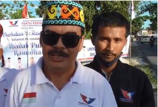 300 Paket Takjil Ludes, Partai Perindo Kobar Bersyukur Bisa Berbagi