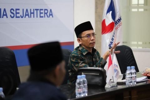 Disebut Jadi Sosok Cawapres Alternatif, Direktur Eksekutif IPO: TGB Punya Peluang Besar Raup Suara Basis Muslim