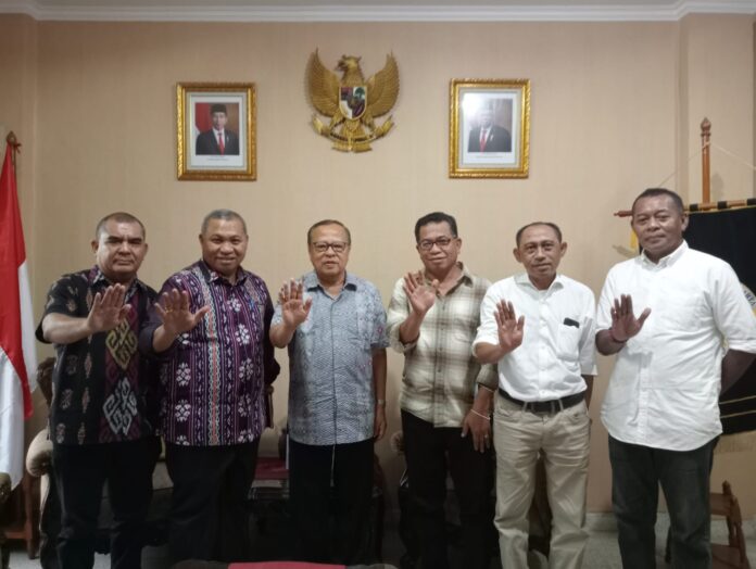 Temui Bapa Gereja, Roy Rening Minta Doa Restu Maju Sebagai Bacaleg Partai Perindo Dapil NTT-1
