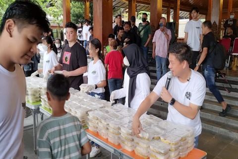 Keseruan Chef Arnold saat Memeriahkan Kampung Ramadan di Solo 