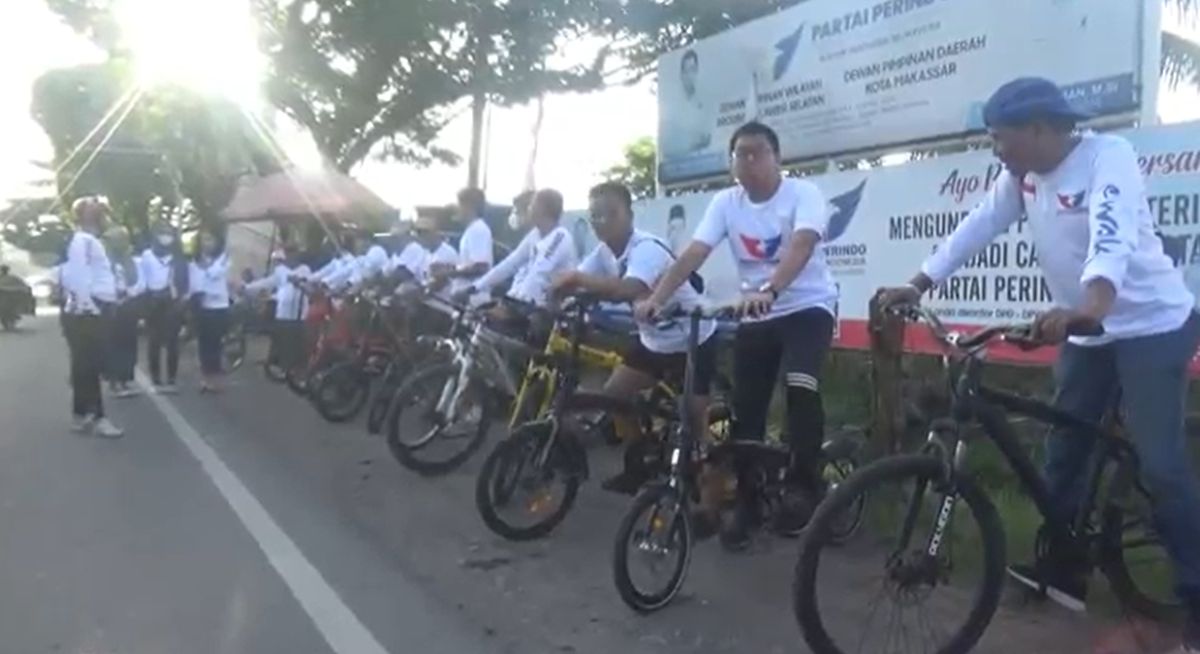 Sambut Ramadan, DPW Perindo Sulsel Gelar Gowes Bagikan Jadwal Imsakiyah