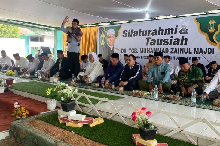 Silaturahmi ke Ponpes Ulumul Quran di Langkat, TGB Zainul Majdi Dinilai Sosok yang Komplet
