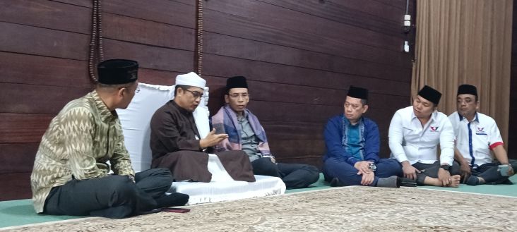 TGB Disambut Penuh Keakraban Tuan Guru Babussalam di Langkat 
