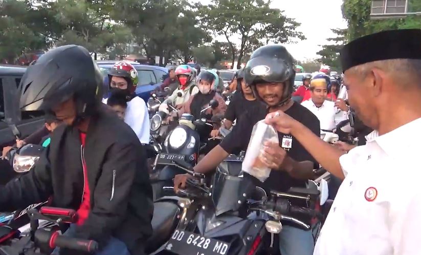 Amaliah Ramadan, DPW Partai Perindo Sulsel Bagikan Takjil Gratis Serentak di 24 Lokasi