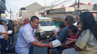 Bagikan Takjil ke Masyarakat, Bacaleg Partai Perindo Dapil 5 Jaktim: Wujud Nyata Kebersamaan