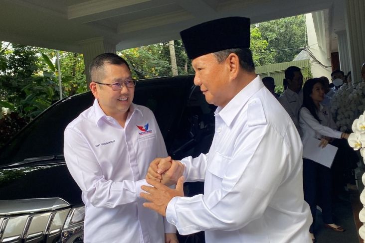 Safari Politik, Kedatangan HT Disambut Langsung Prabowo 