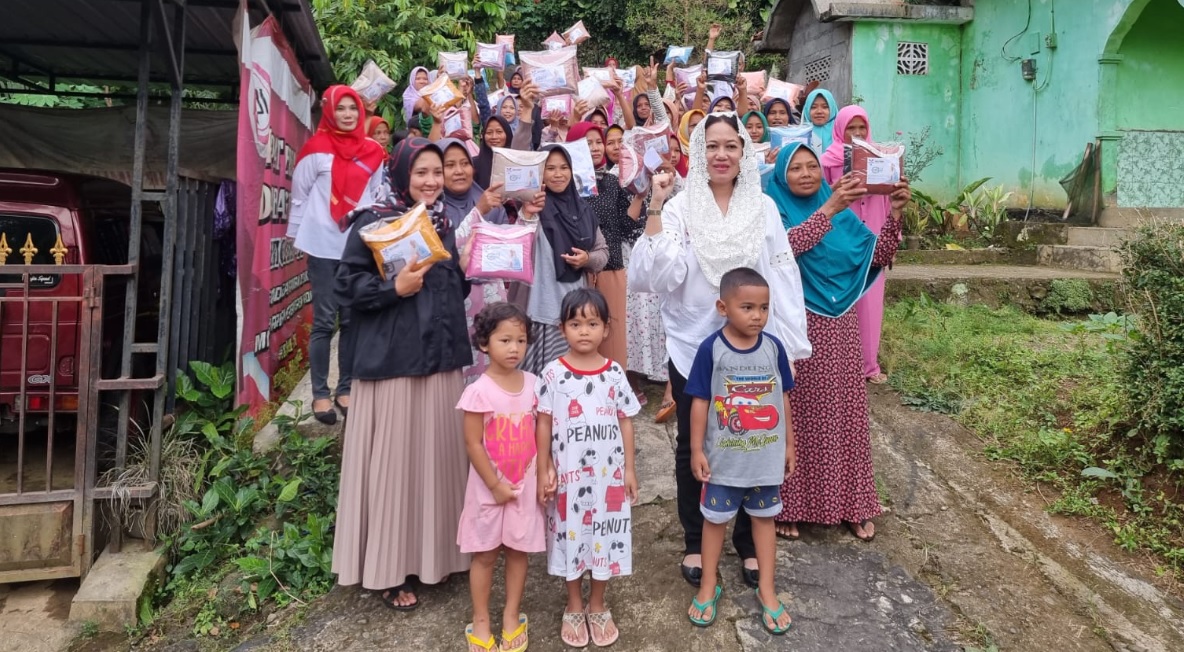 Momentum Ramadhan, Nuning Kertopati Berbagi Sesama dengan Masyarakat Purworejo