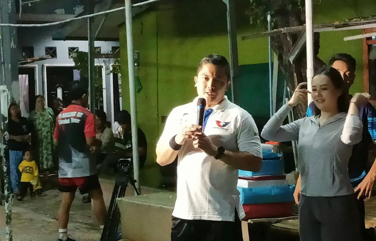 Bacaleg Partai Perindo Diska Resha Putra Silaturahmi ke Warga Lewat Turnamen Bulutangkis