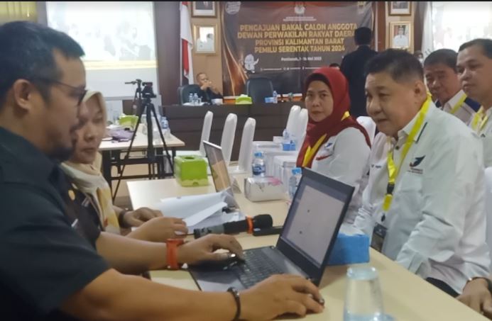 DPW Partai Perindo Kalbar Resmi Daftar 65 Bacaleg ke KPU Kalbar