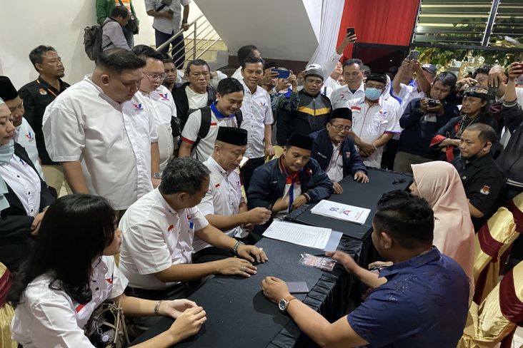 Jadi Pendaftar ke-16, Berkas Bacaleg Partai Perindo Surabaya Lengkap dan Diterima KPU