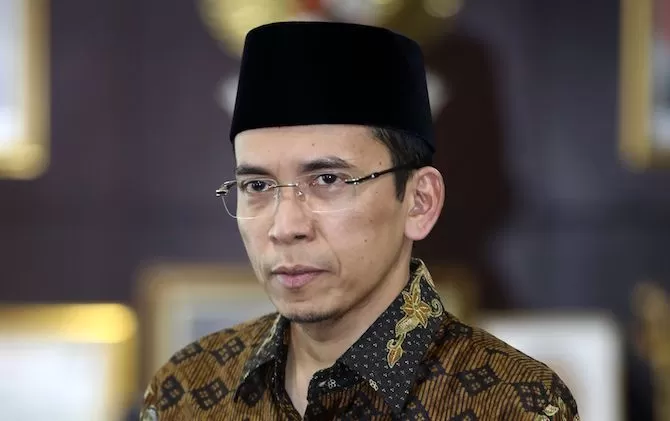 Konsolidasi Bacaleg NTB, TGB Ajak Kader Partai Perindo Blusukan ke Gorong-gorong