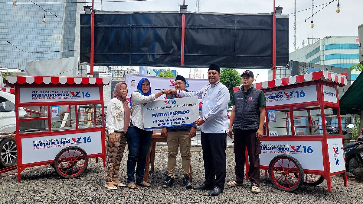Partai Perindo Wujudkan Pedagang UMKM Melek Digital, Gerobak Ditambah Fitur Pembayaran QRIS
