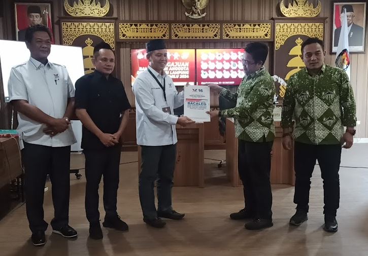 Ribuan Bacaleg Resmi Mendaftar, Partai Perindo Lampung Daftarkan Kuota 100%