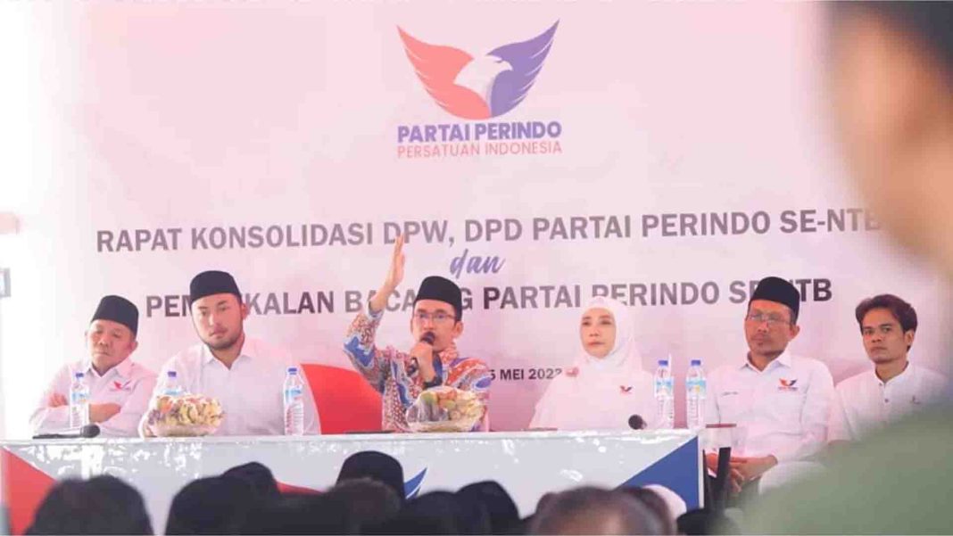 Panaskan Mesin, TGB Beri Penguatan Politik kepada Bacaleg Partai Perindo se-NTB