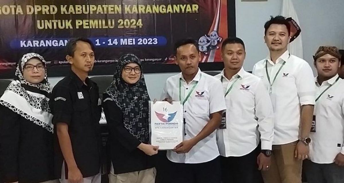 45 Bacaleg Partai Perindo di Karanganyar Jalan Kaki Daftar ke KPUD