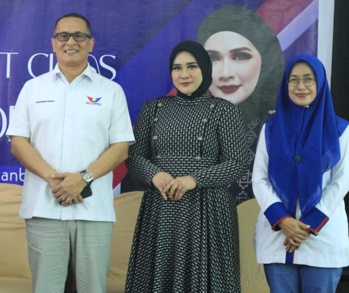 Berikan Pelatihan Dunia Usaha Make Up, Partai Perindo Riau Ingin Bantu Ekonomi Rakyat