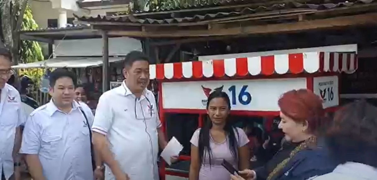 Sebar Gerobak Perindo di Manado, Pedagang: Terima Kasih Pak Hary Tanoesoedibjo