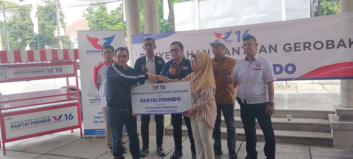 Dapat Gerobak Gratis Partai Perindo, Pedagang Cappucino Cincau: Semoga Menang Pemilu 2024