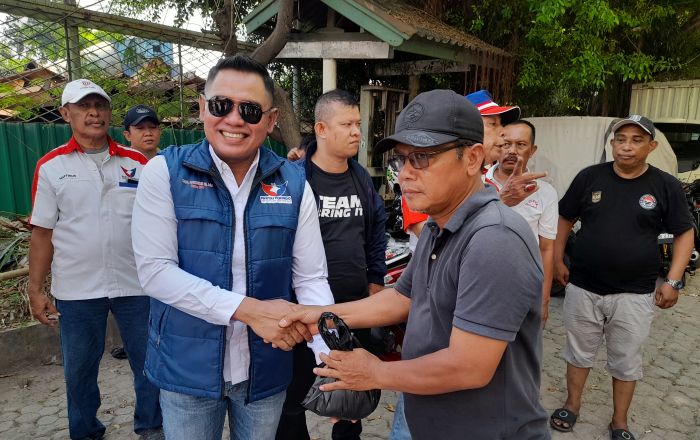 DPD Partai Perindo Jakut Bagikan Daging Hewan Kurban ke Masyarakat