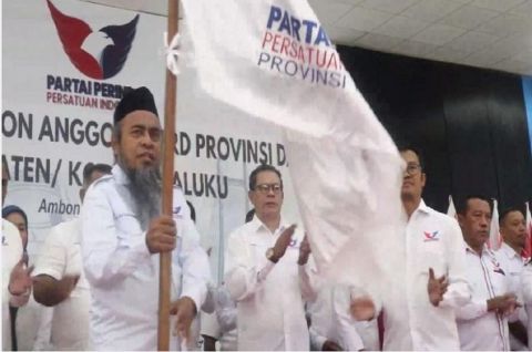 Lantik Pengurus DPW Partai Perindo Maluku, HT Minta Kader Wujudkan Target Dua Digit 