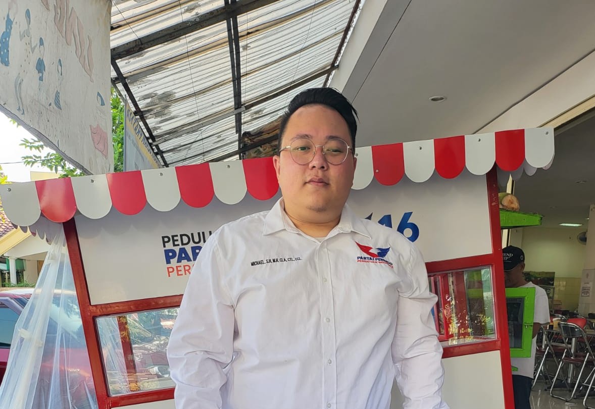 Pembagian Gerobak Wujud Kepedulian Partai Perindo pada Rakyat Kecil