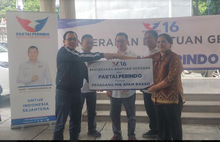 Bacaleg Partai Perindo Indra Wu: Pembagian Gerobak Gratis Bantu Tingkatkan Kesejahteraan Rakyat