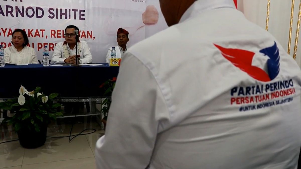 Bacaleg DPR RI Partai Perindo Arnod Sihite Sering Sumbang Komputer ke Sekolah