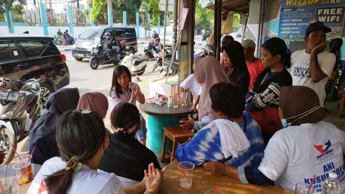 Bagikan 200 KTA Berasuransi di Koja, Bacaleg Partai Perindo: Masyarakat Sangat Antusias 