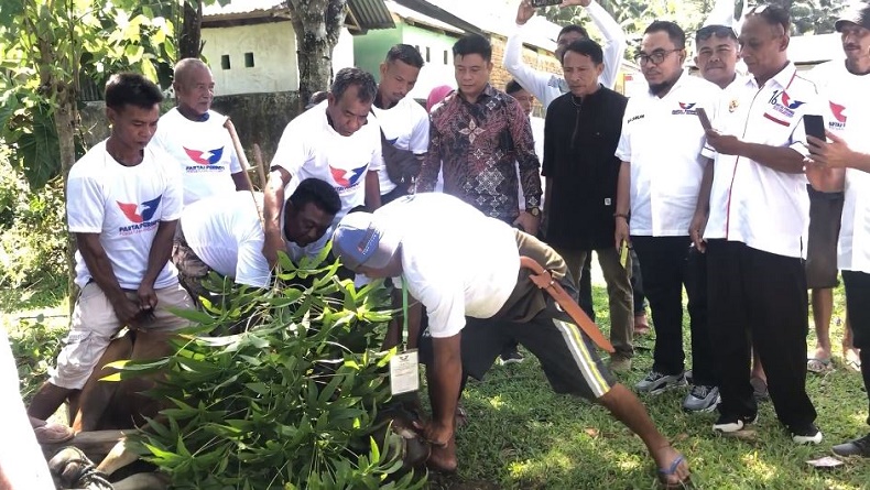 Bacaleg Partai Perindo Gorontalo Clemens Efraim Sebut Idul Adha Momen Tingkatkan Kepedulian Sesama