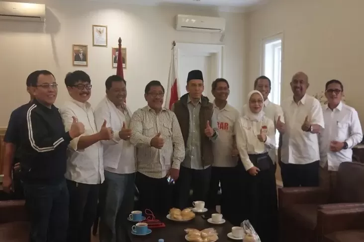 TGB dan Relawan Jokowi Bahas Strategi Menangkan Ganjar Pranowo di Pilpres 2024 