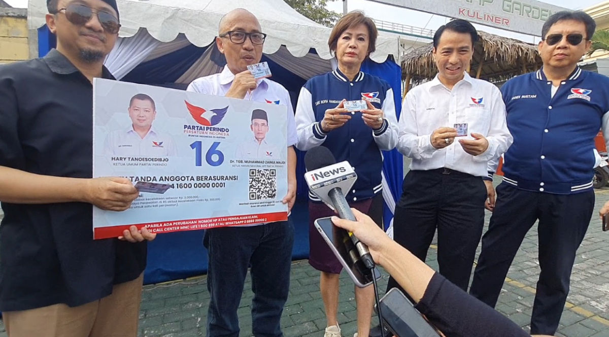 Ci Mehong Kunjungi Sejumlah UMKM di Cilangkap, Galakkan Gerakan Ekonomi Perempuan