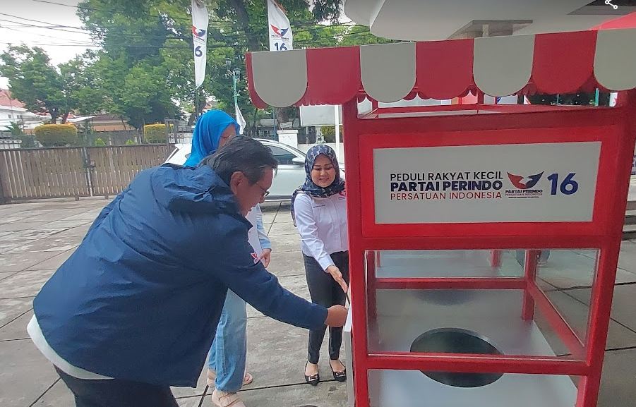 Pedagang Cappucino Cincau Ungkap Rasa Senangnya Dapat Gerobak Perindo